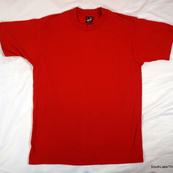 tshirt red
